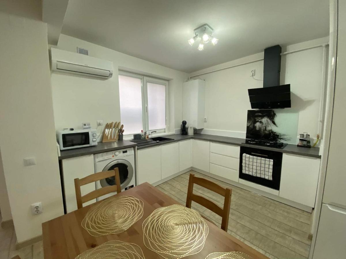 The Best Apartament Central Hunedoara Ngoại thất bức ảnh